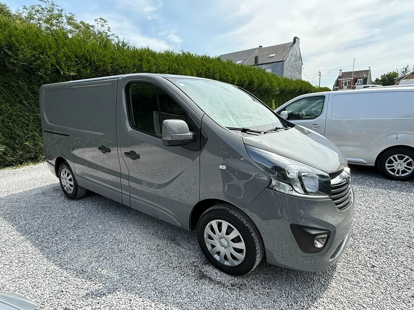 Opel Vivaro 1.6 CDTi L1H1  -TVA DEDUCTIBLE - EURO 6b - A VOIR Grau - 2