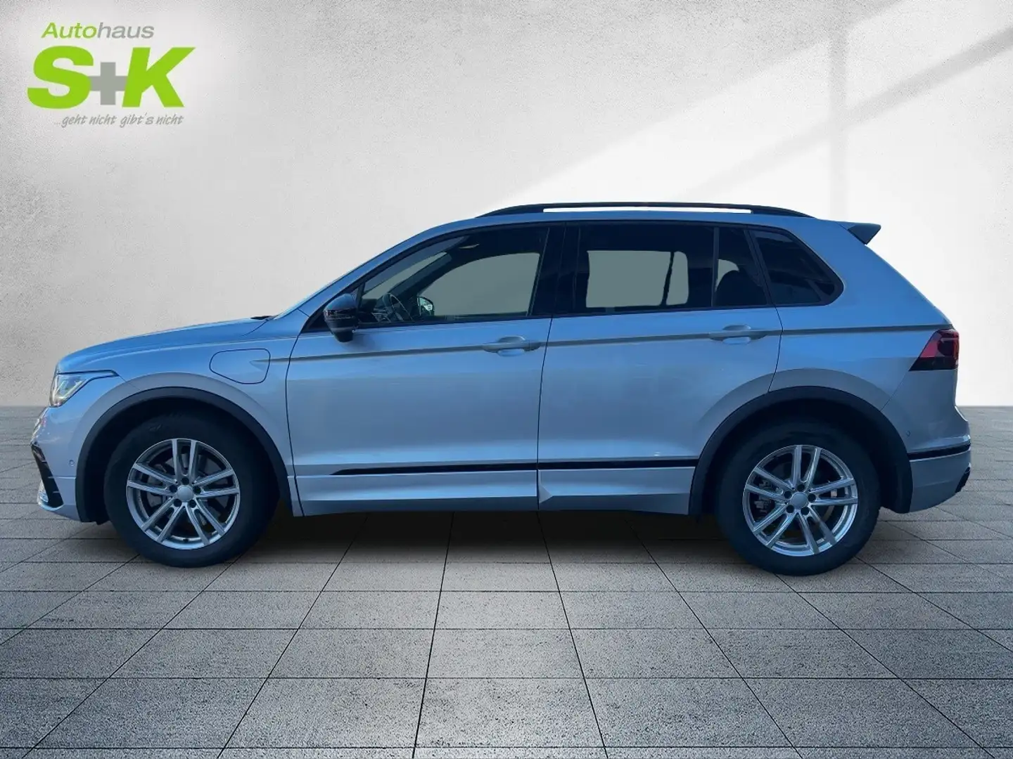 Volkswagen Tiguan R-Line eHybrid*Allwetterreifen`*Navi*ACC*AHK Zilver - 2