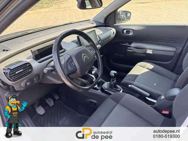 Citroen C4 Cactus view 3
