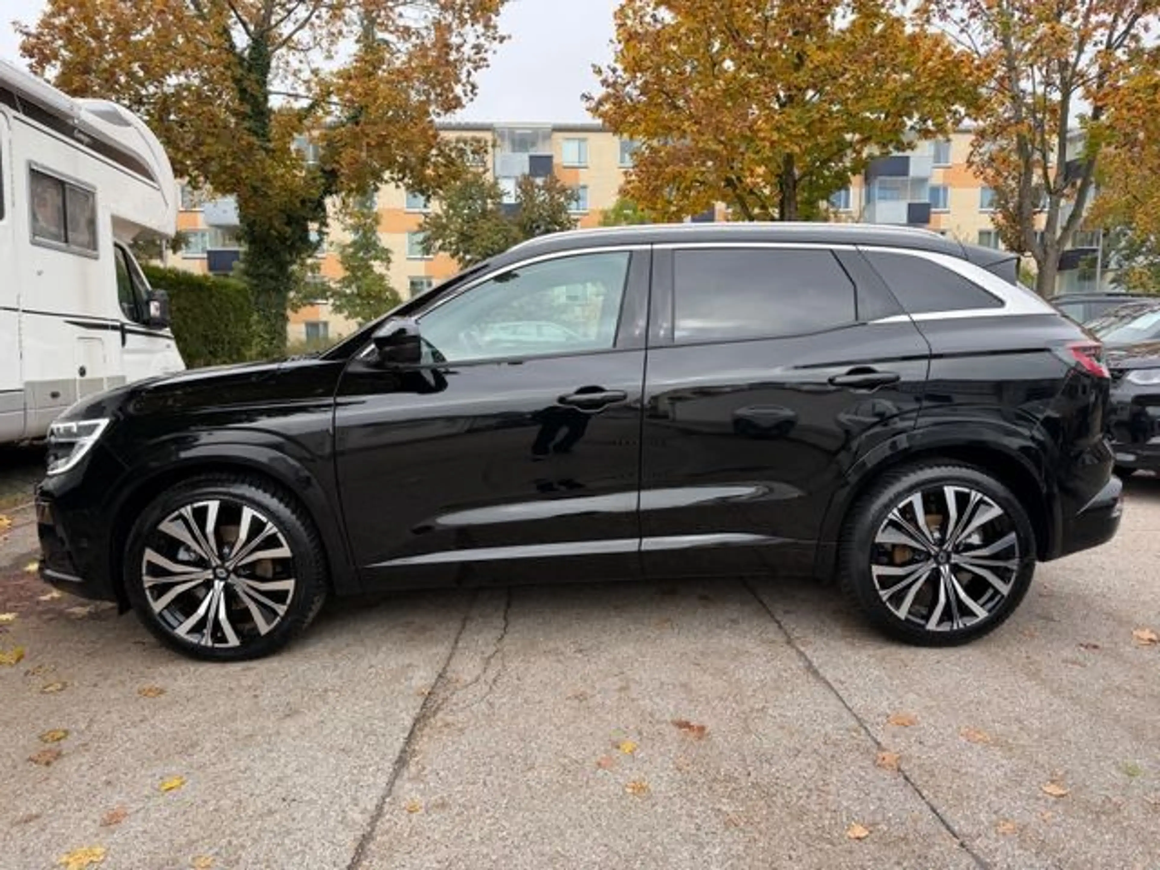 Renault Austral 200 Hybrid Iconic~H&K~360Kam~Ambi~Matrix — photo 2