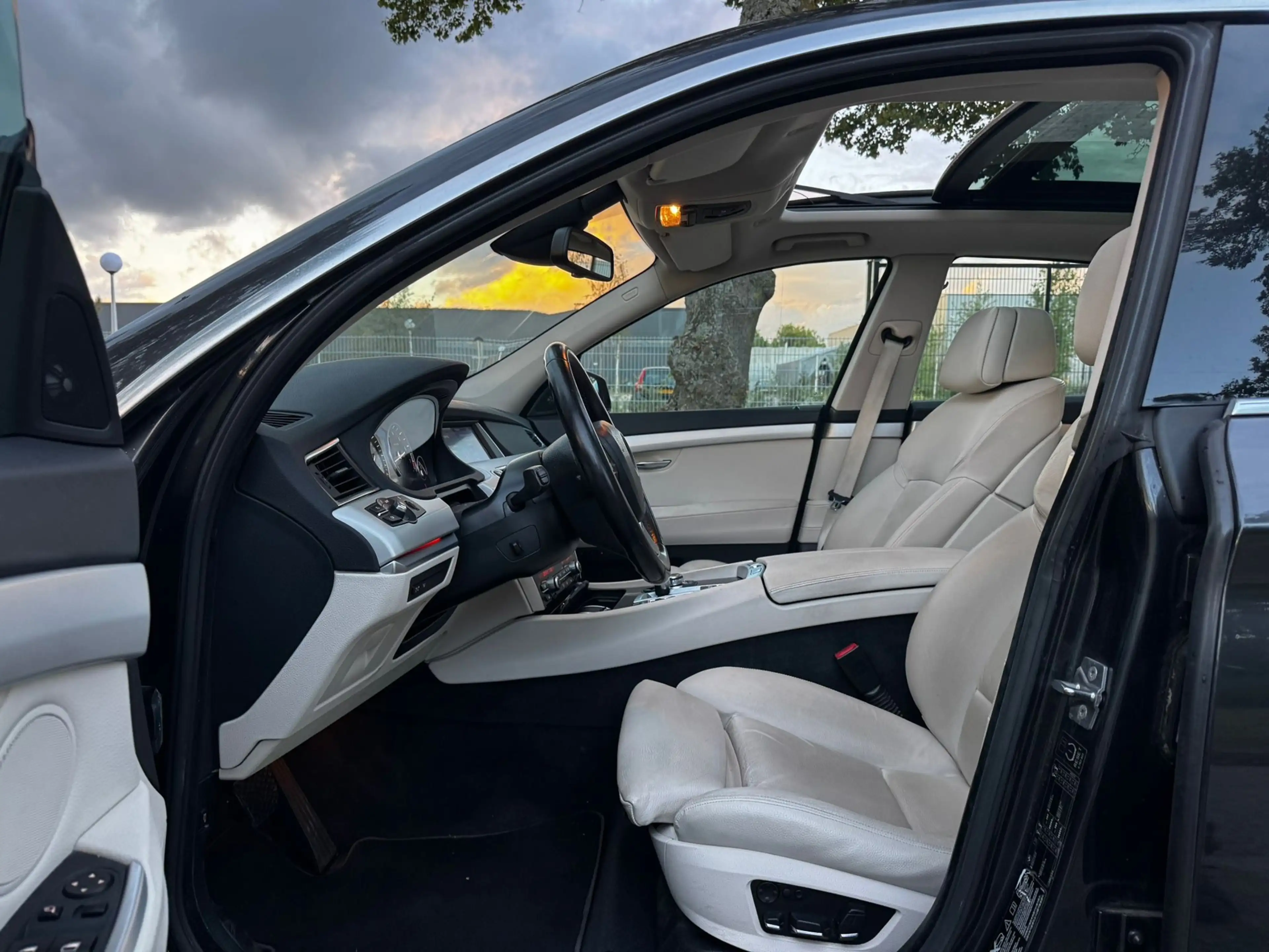 BMW 535 5-serie Gran Turismo 535xi High Executive — photo 13