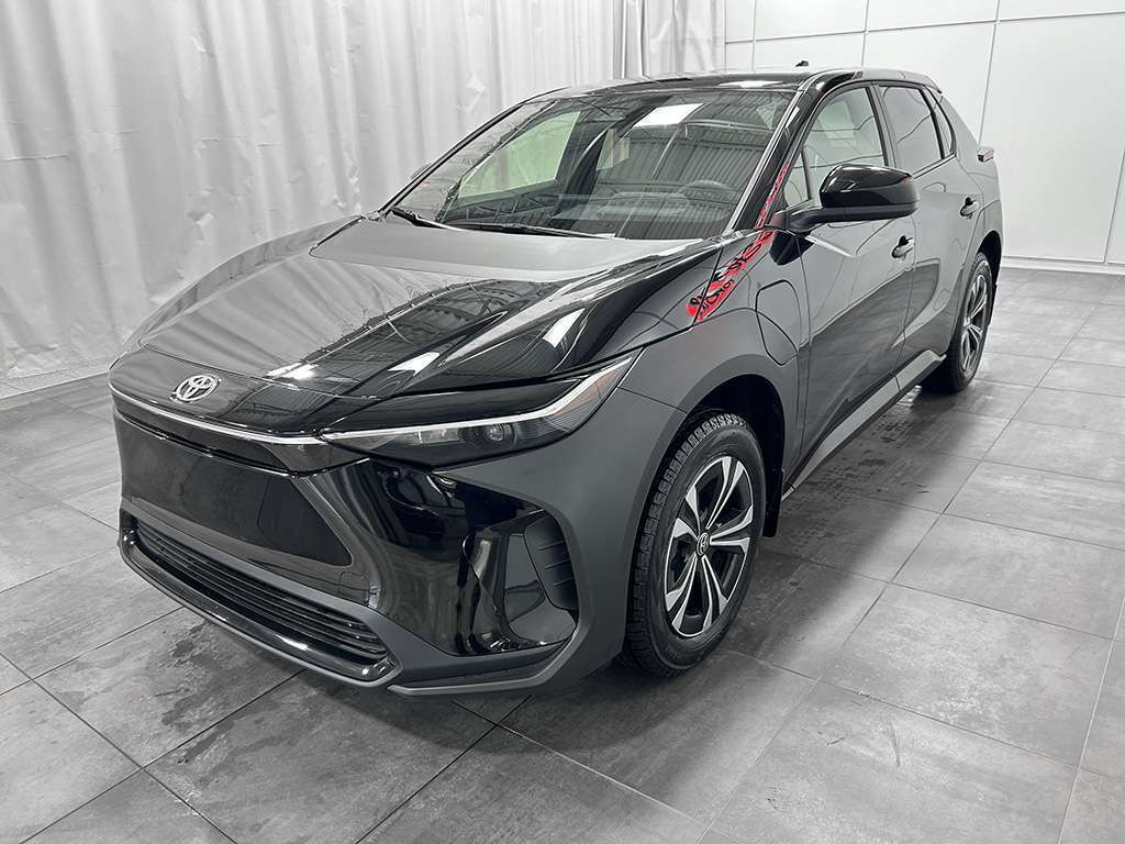 2025 Toyota bZ4X LE - SIEGES CHAUFFANTS - VOLANT CHAUFFANT — снимка 1