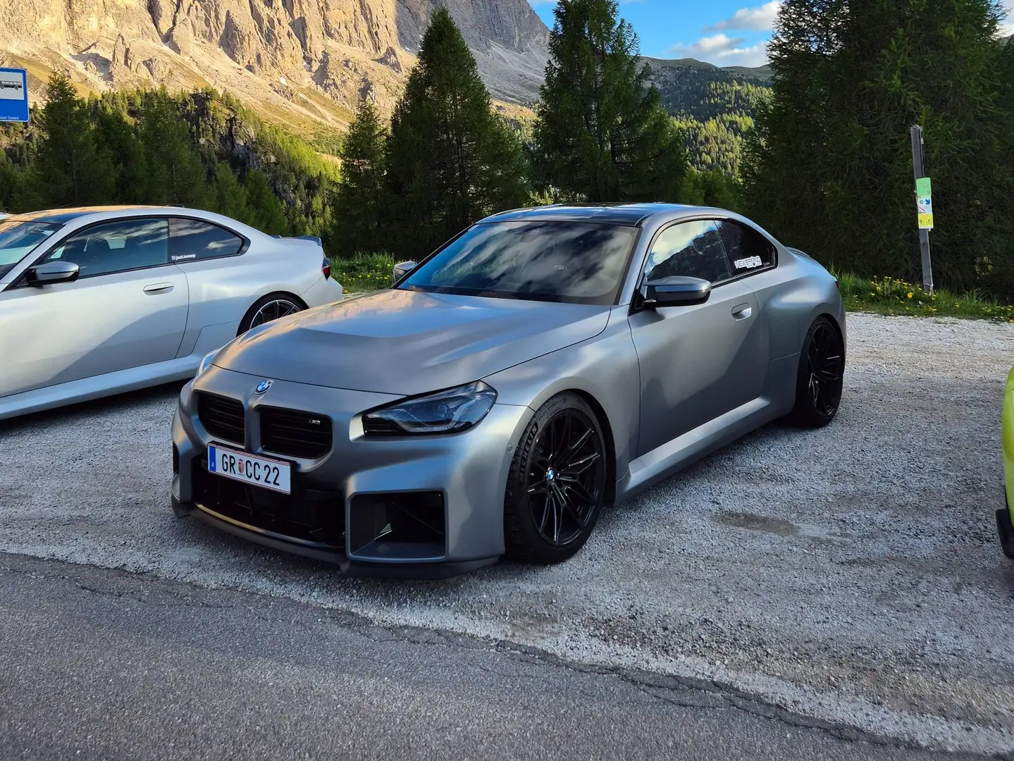 BMW M2 M Track Pack | Carbon-Sitze | Paket Care (7 Jahre) | Werksgewährleistung | PPF Folierung | Akrapovič Grau - 2