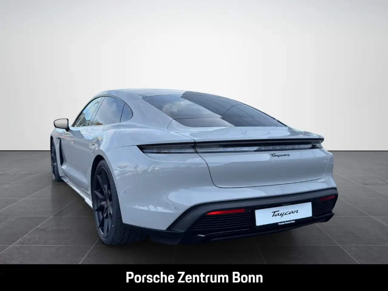 Porsche Taycan Black Edition HA-Lenkung InnoDrive BOSE 7