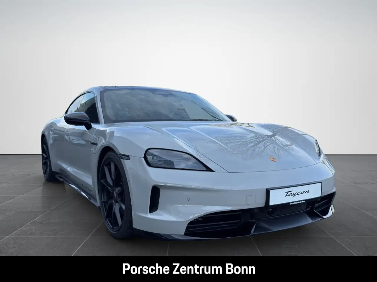 Porsche Taycan Black Edition HA-Lenkung InnoDrive BOSE 3