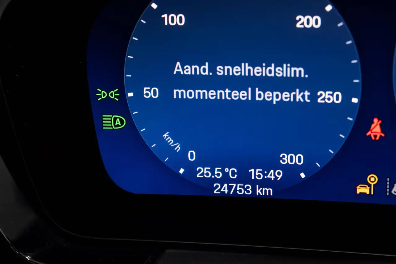 Porsche Macan 4 Electric Panodak BOSE Trekhaak Matrix Head-Up, миниатюра 29