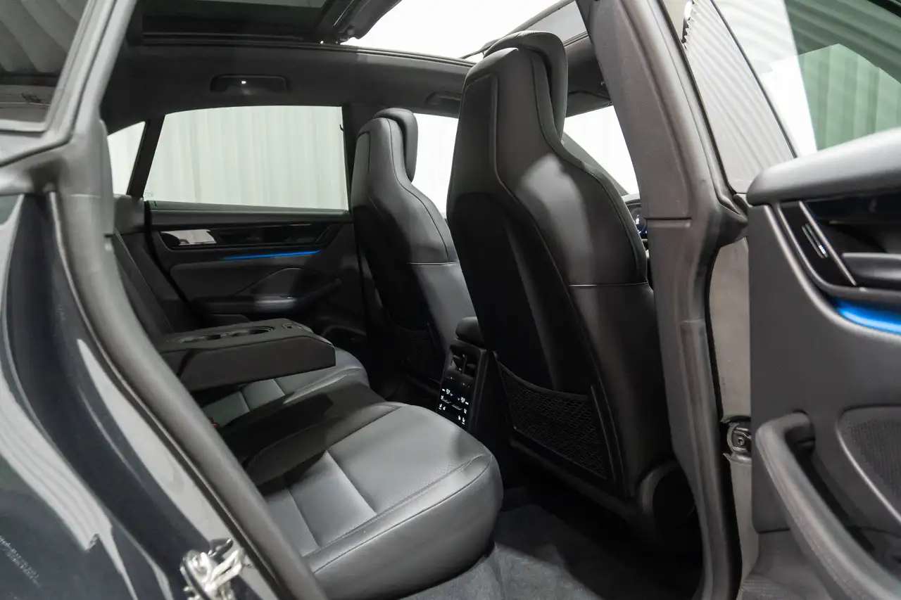 Porsche Macan 4 Electric Panodak BOSE Trekhaak Matrix Head-Up, миниатюра 18