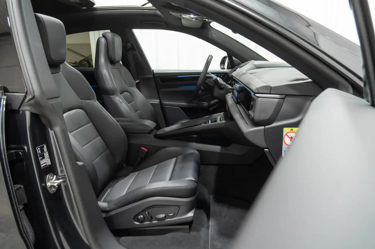 Porsche Macan 4 Electric Panodak BOSE Trekhaak Matrix Head-Up, миниатюра 17