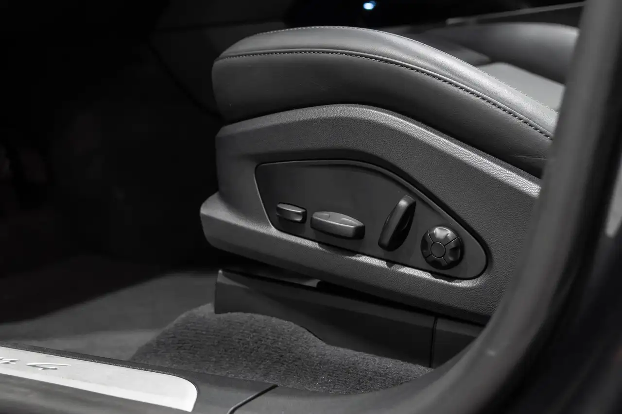 Porsche Macan 4 Electric Panodak BOSE Trekhaak Matrix Head-Up, миниатюра 26