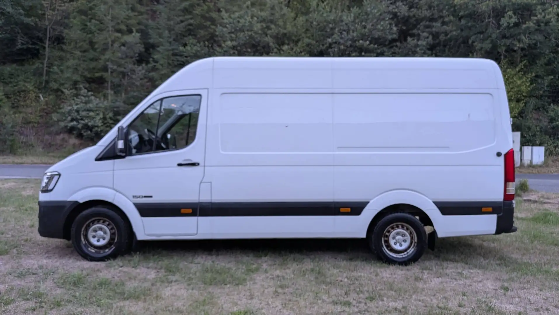 Hyundai H 350 H350 L3H2 2,5 CRDI Kastenwagen Weiß - 2