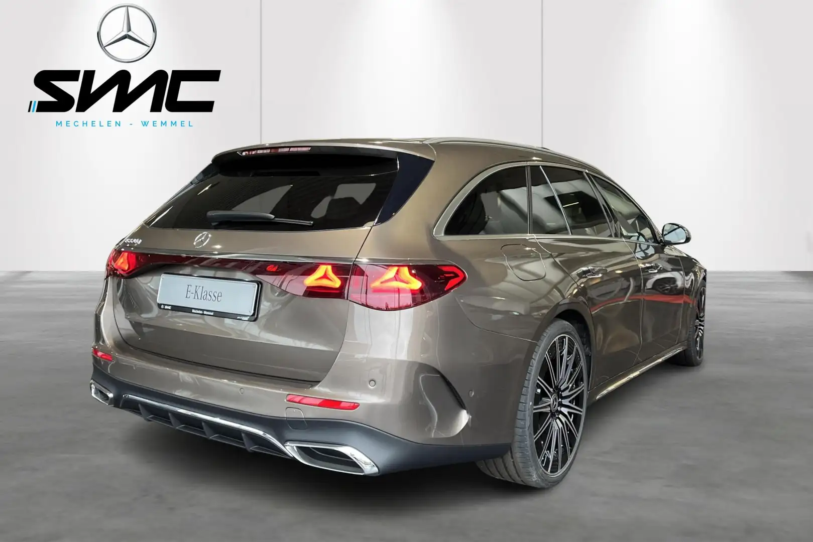 Mercedes-Benz E 220 Estate E d AMG Line Bruin - 2