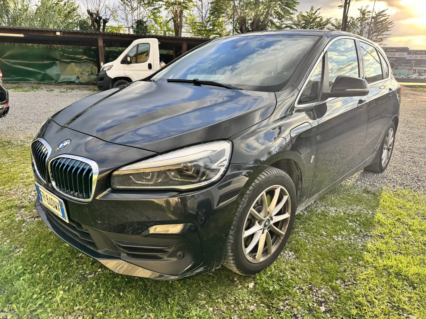 BMW 225 XE Active Tourer iPerformance Luxury Nero - 2