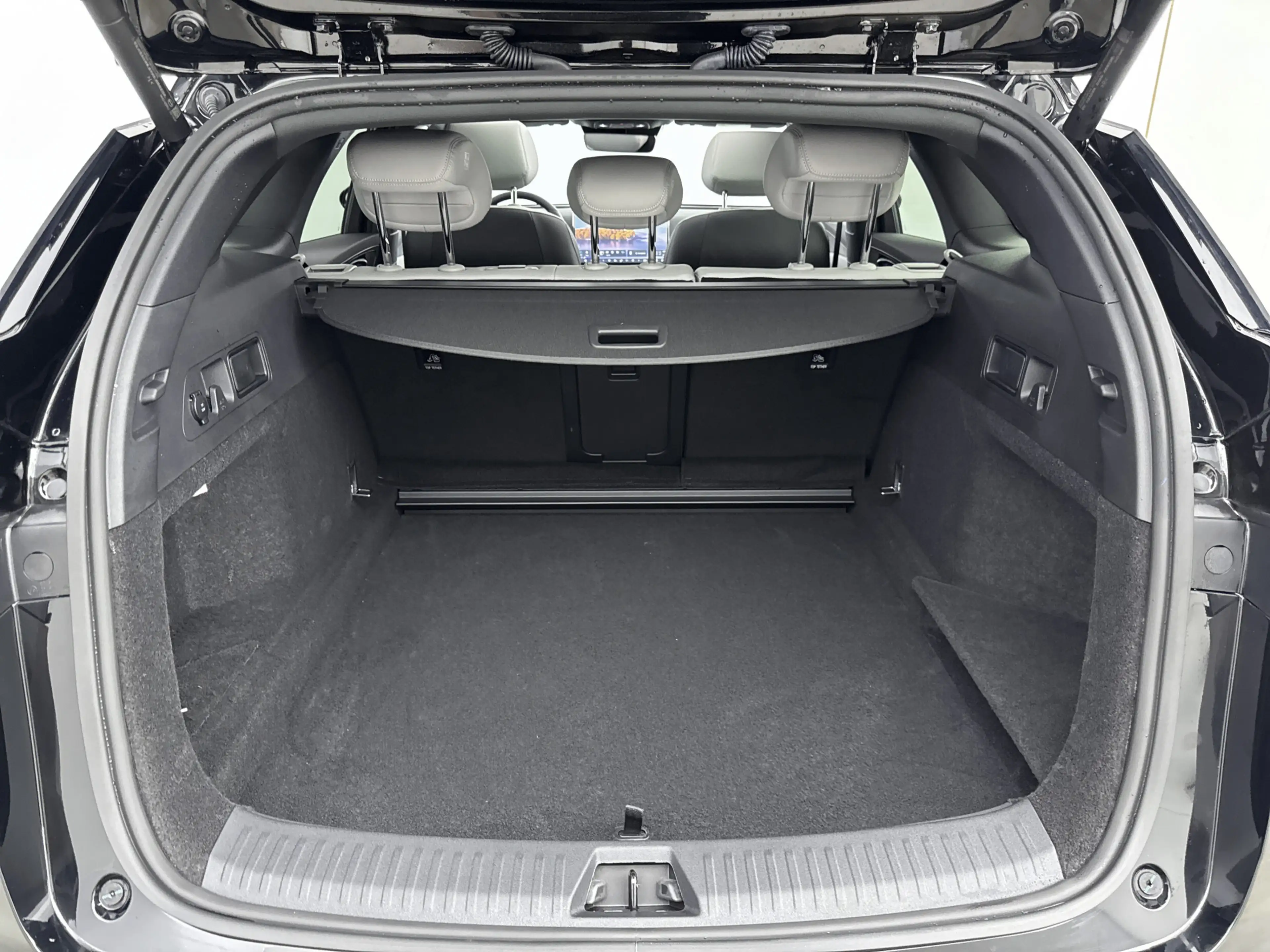BYD Seal 6 Touring - 1.5 DM-i Comfort // SCHUIFKANTELDAK // 1 — photo 11
