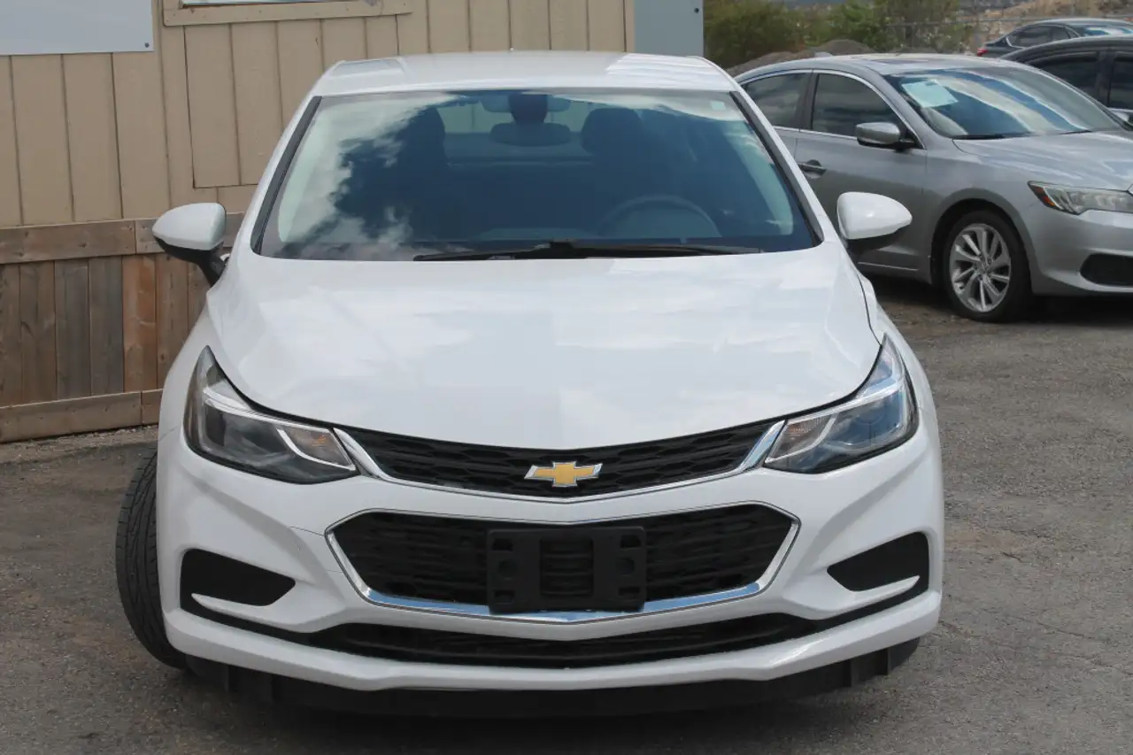 Chevrolet Cruze снимка Chevrolet Cruze