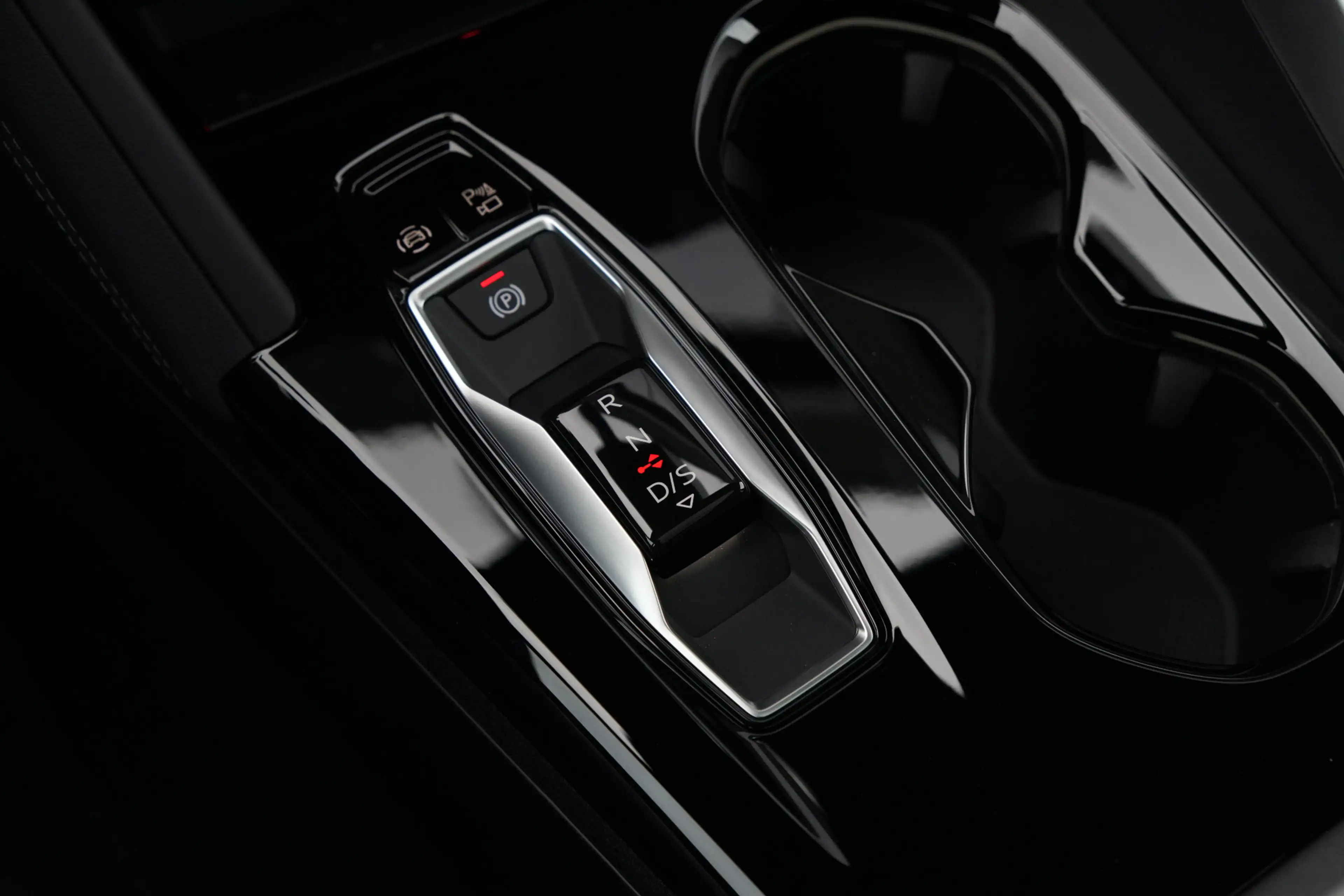 Audi Q5 2.0 TFSI e-hybrid quattro S edition | Trekhaak | P — photo 34