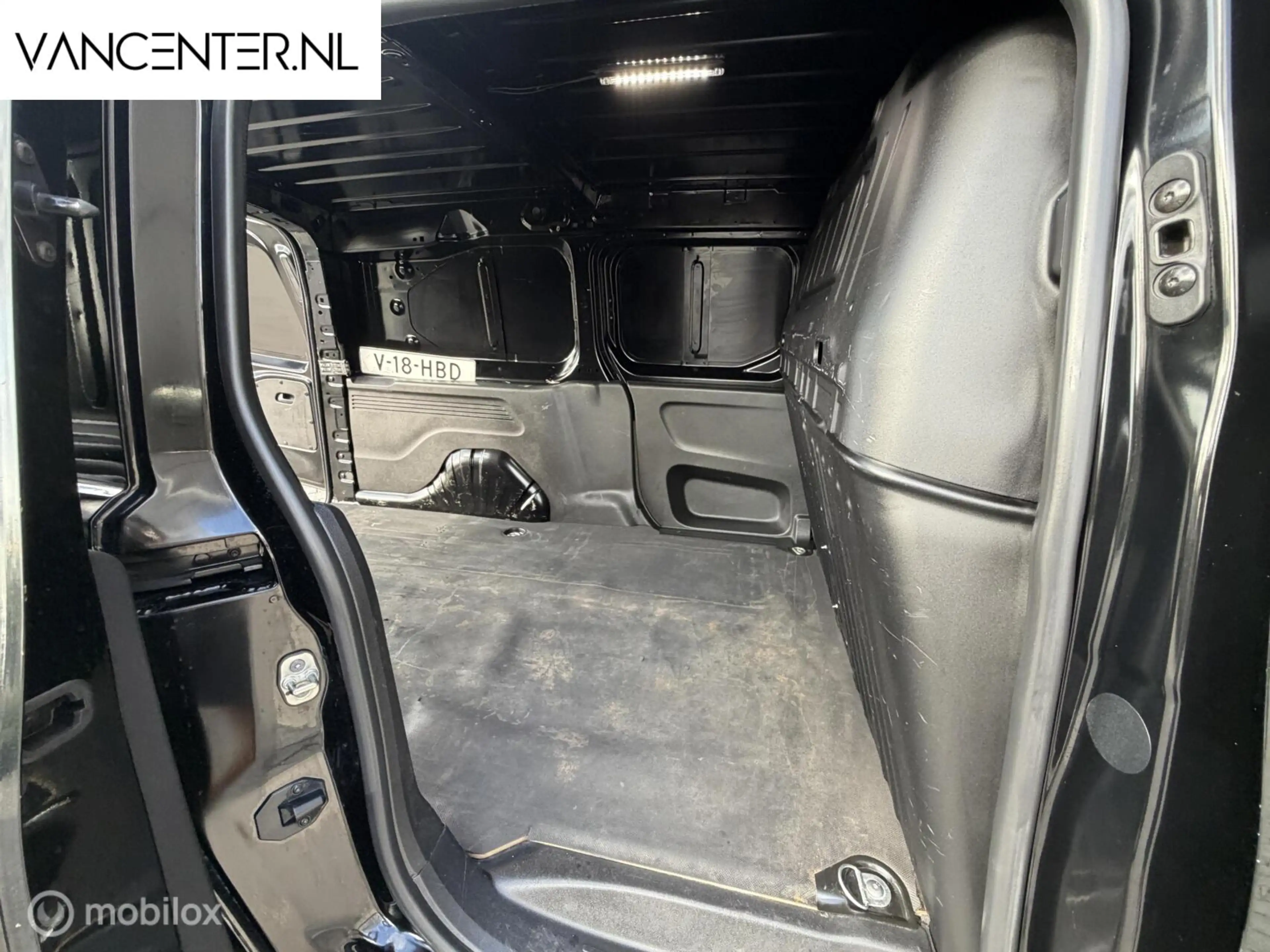 Opel Combo 1.5D L2 Lang Carplay Trekhaak Airco Zwart — photo 17