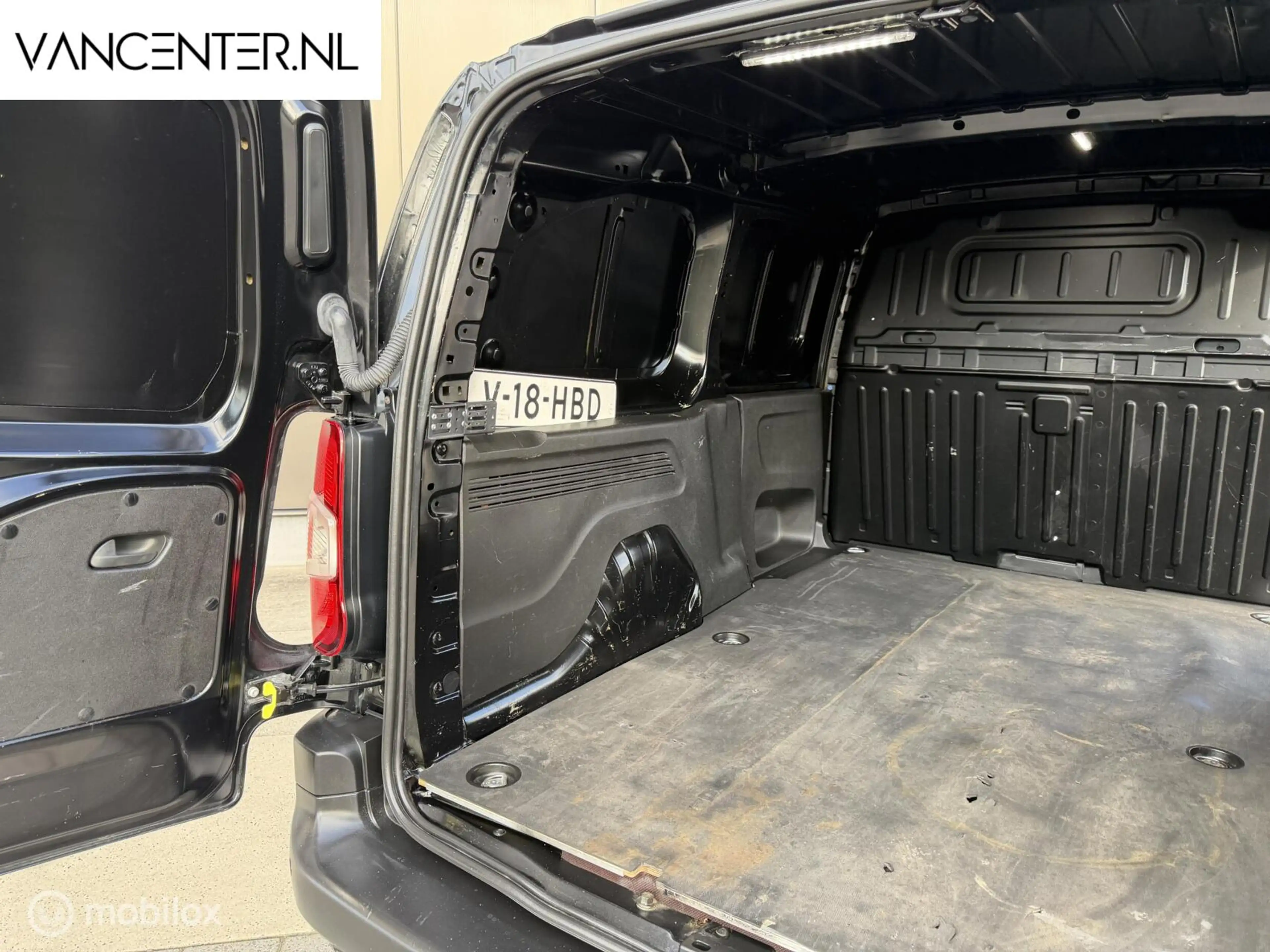 Opel Combo 1.5D L2 Lang Carplay Trekhaak Airco Zwart — photo 18