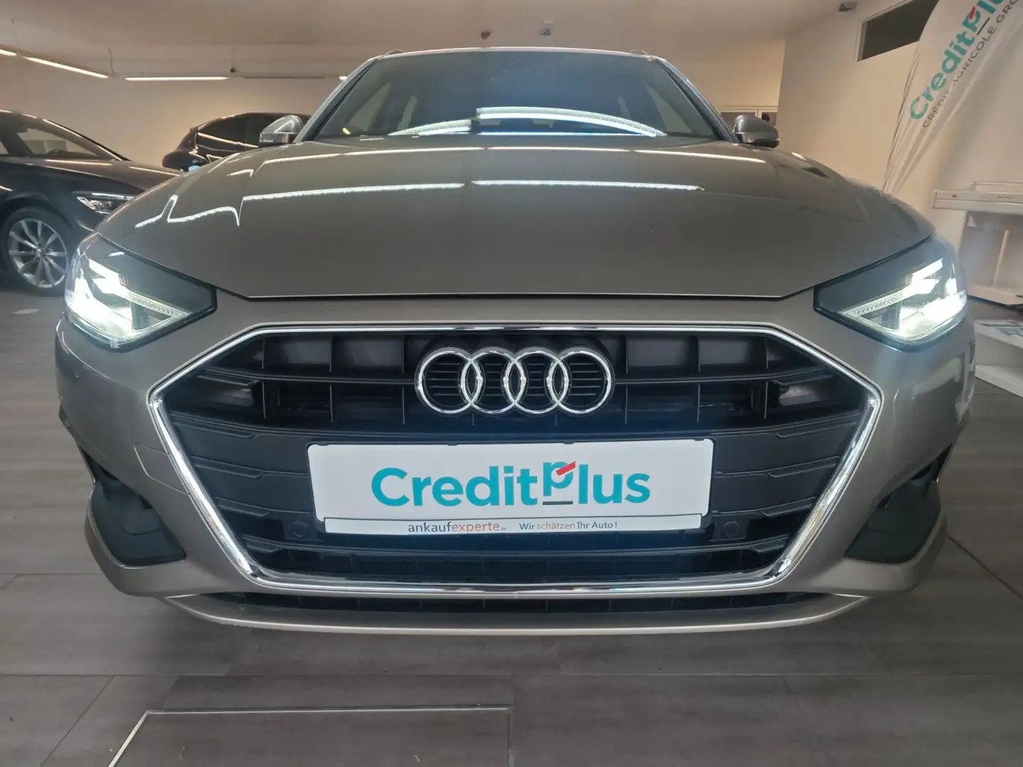 Audi A4 Avant 35 TFSI *S Line*Leder*Panorama Grau - 2