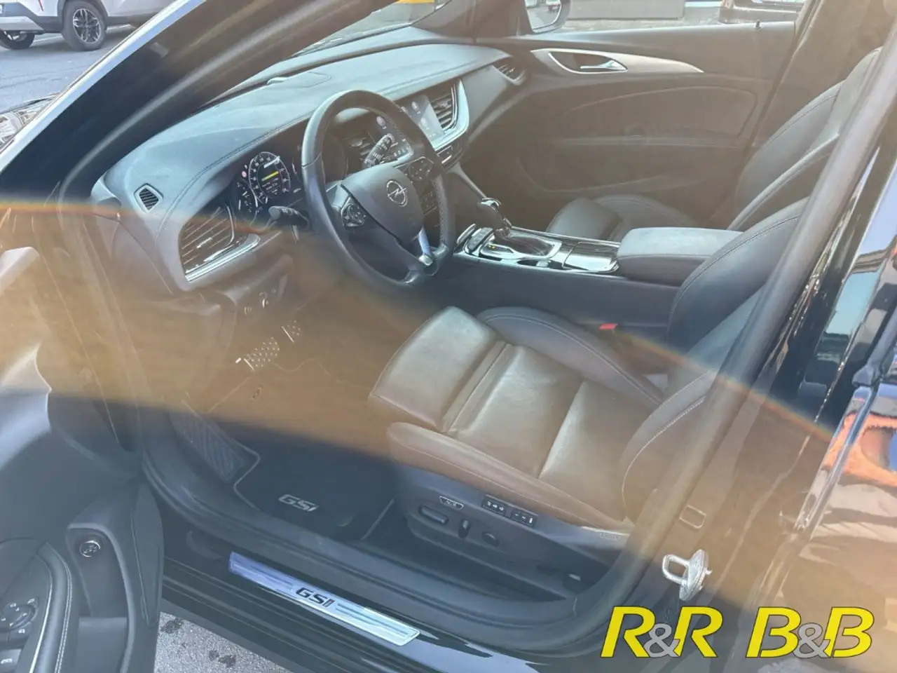 Opel Insignia B Sports Tourer GSi 4x4 NAVI+KAMERA+SHZ 7