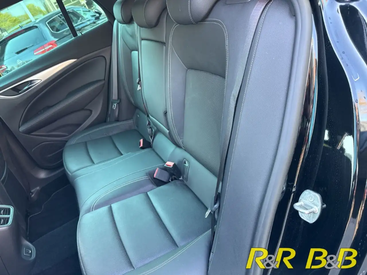 Opel Insignia B Sports Tourer GSi 4x4 NAVI+KAMERA+SHZ 8