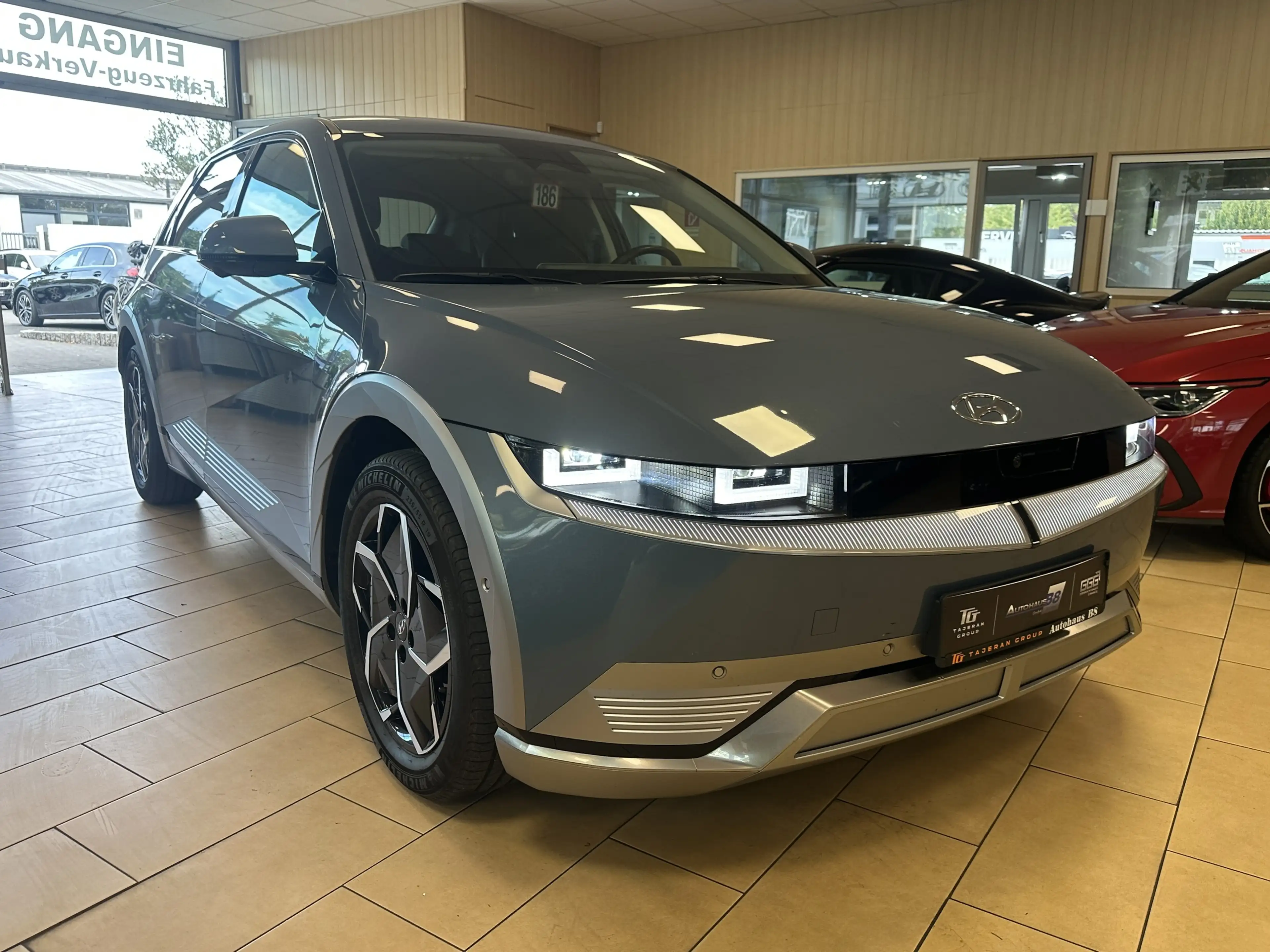 Hyundai IONIQ 5 Uniq*NSCC*HUD*360*SHZ+BLÜ*BOSE*WMP*4WD* — photo 3