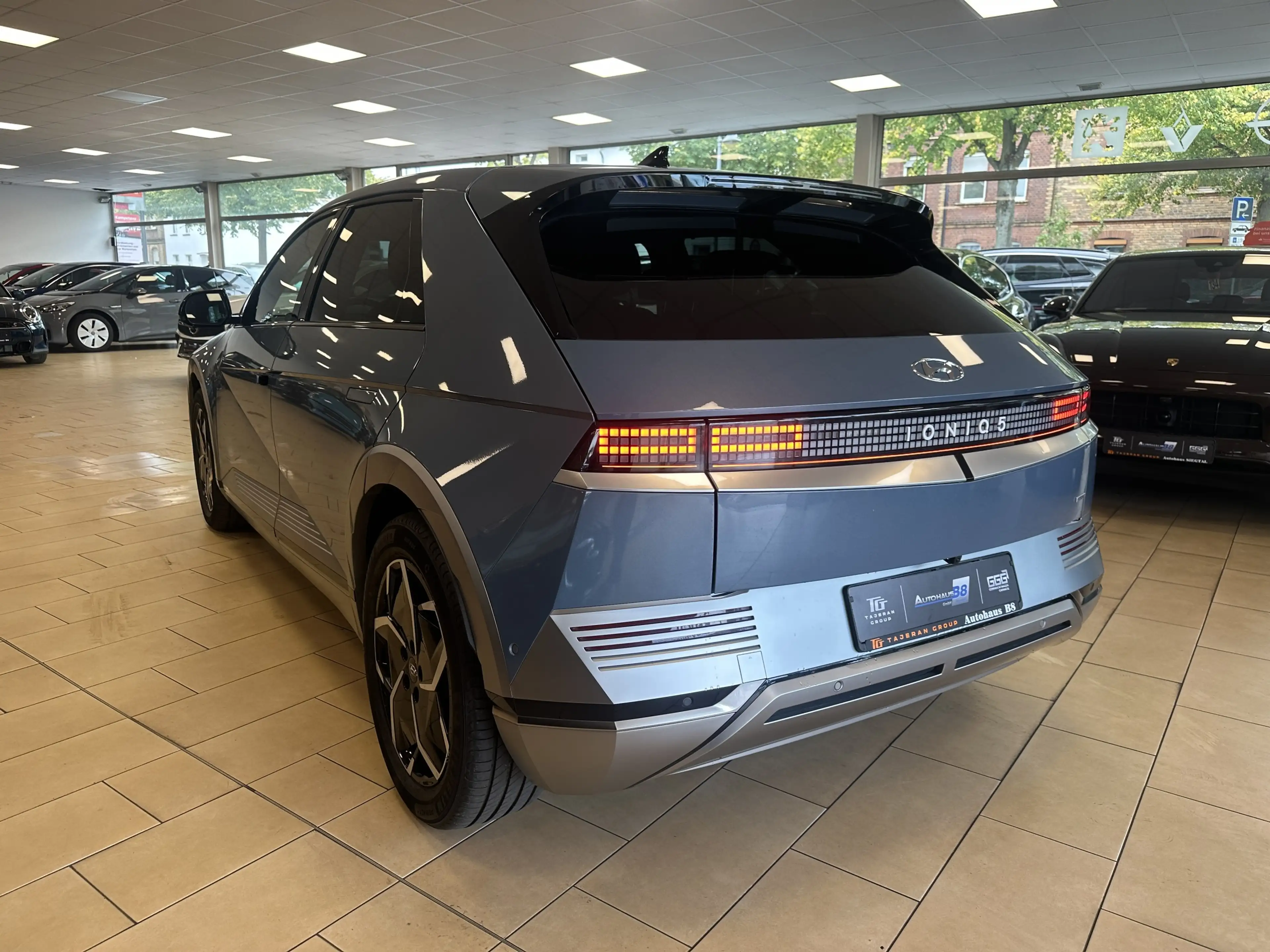 Hyundai IONIQ 5 Uniq*NSCC*HUD*360*SHZ+BLÜ*BOSE*WMP*4WD* — photo 7
