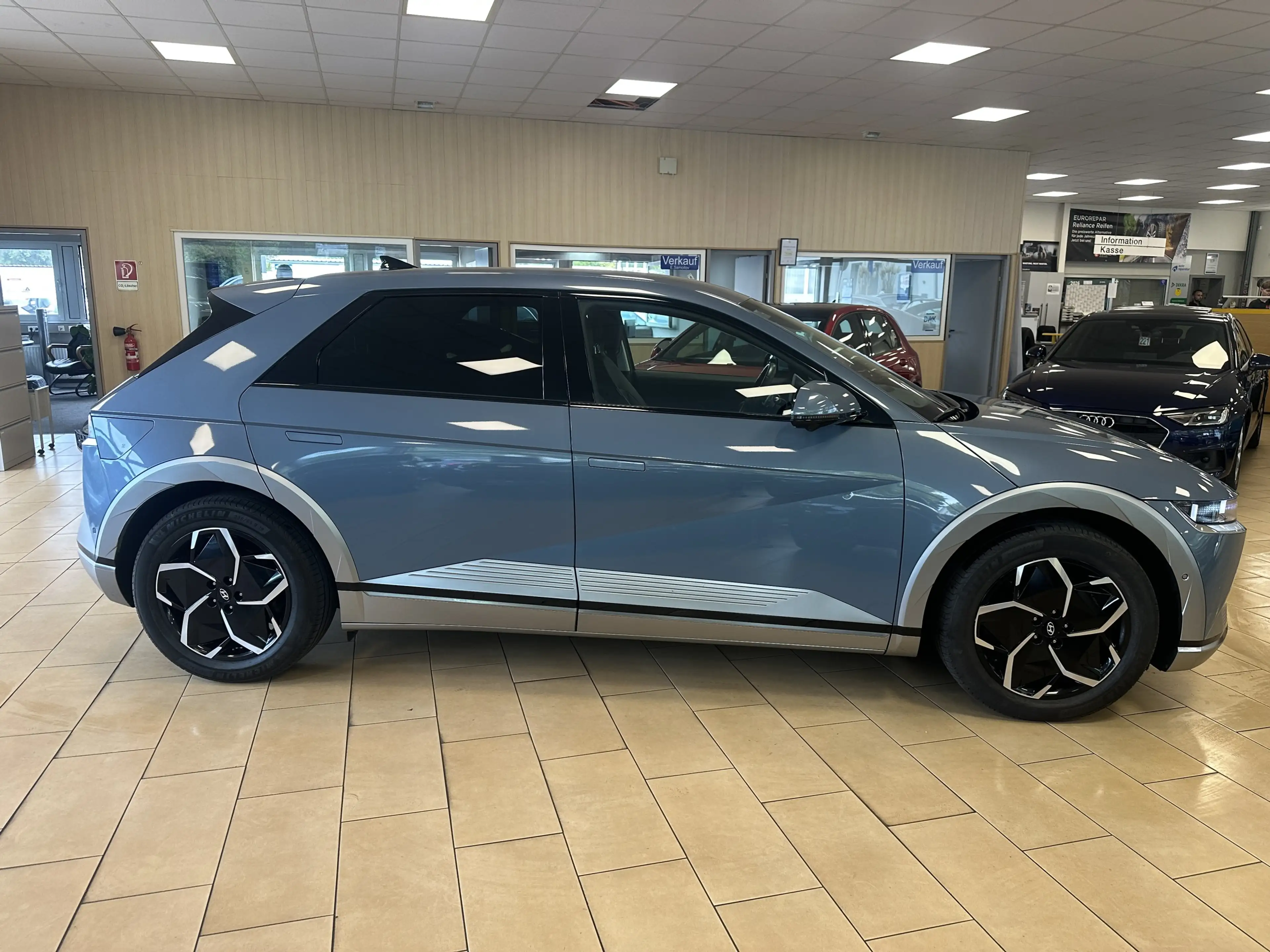 Hyundai IONIQ 5 Uniq*NSCC*HUD*360*SHZ+BLÜ*BOSE*WMP*4WD* — photo 4