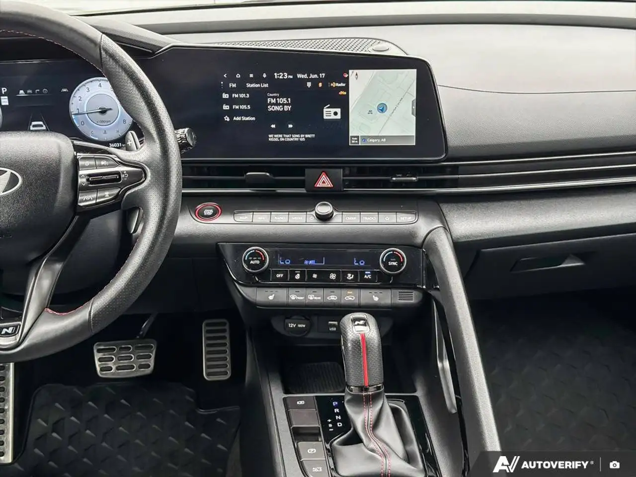 Hyundai ELANTRA fotografie Hyundai ELANTRA