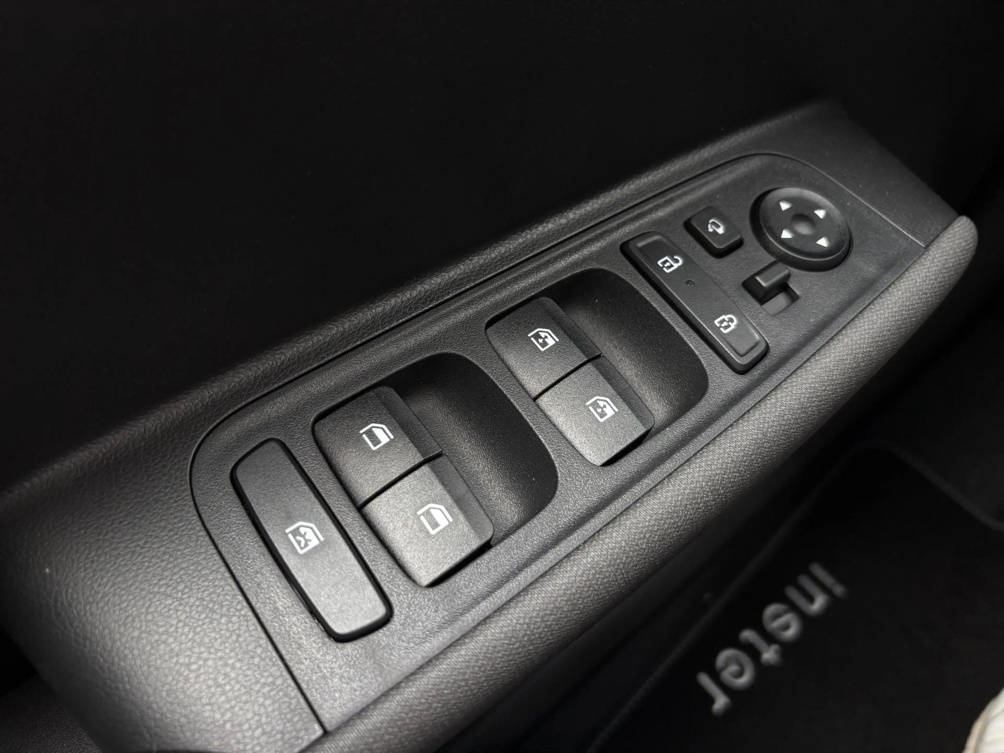 Hyundai Inster Evolve 49 kWh / Apple Carplay & Android Auto / Ada — photo 12