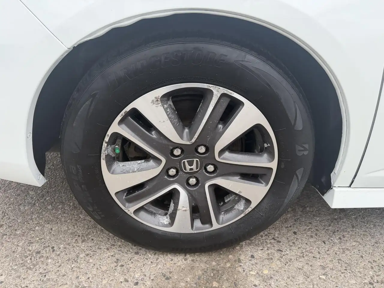 Honda Odyssey снимка Honda Odyssey