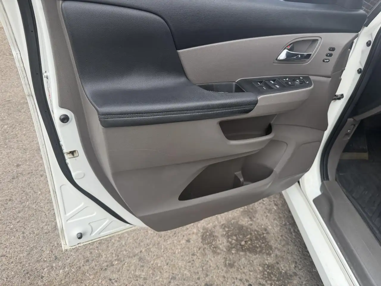 Honda Odyssey снимка Honda Odyssey