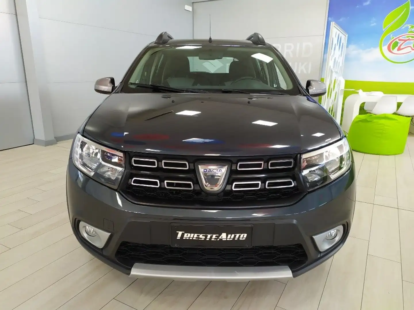 Dacia Sandero Stepway 0.9 TCe 90 CV Comfort Gris - 2