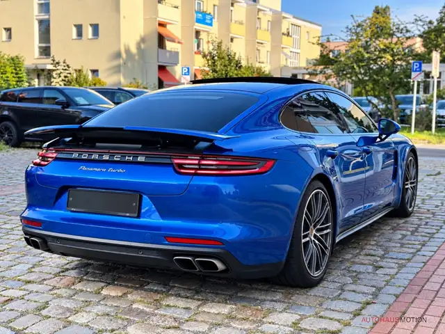 Porsche Panamera view 5