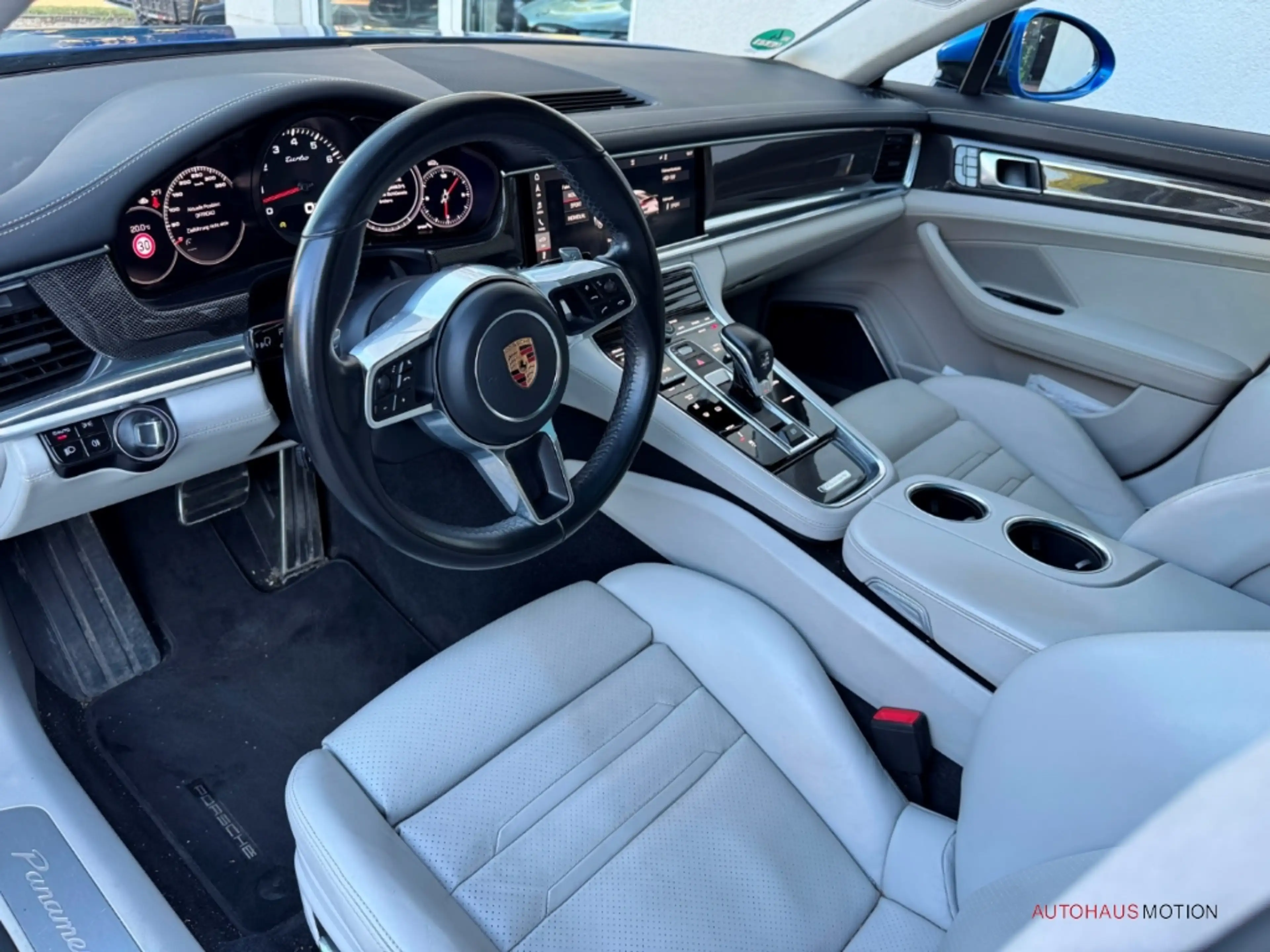 Porsche Panamera Turbo 4.0 V8 Matrix Pano Carbon Bur-High-End — photo 8