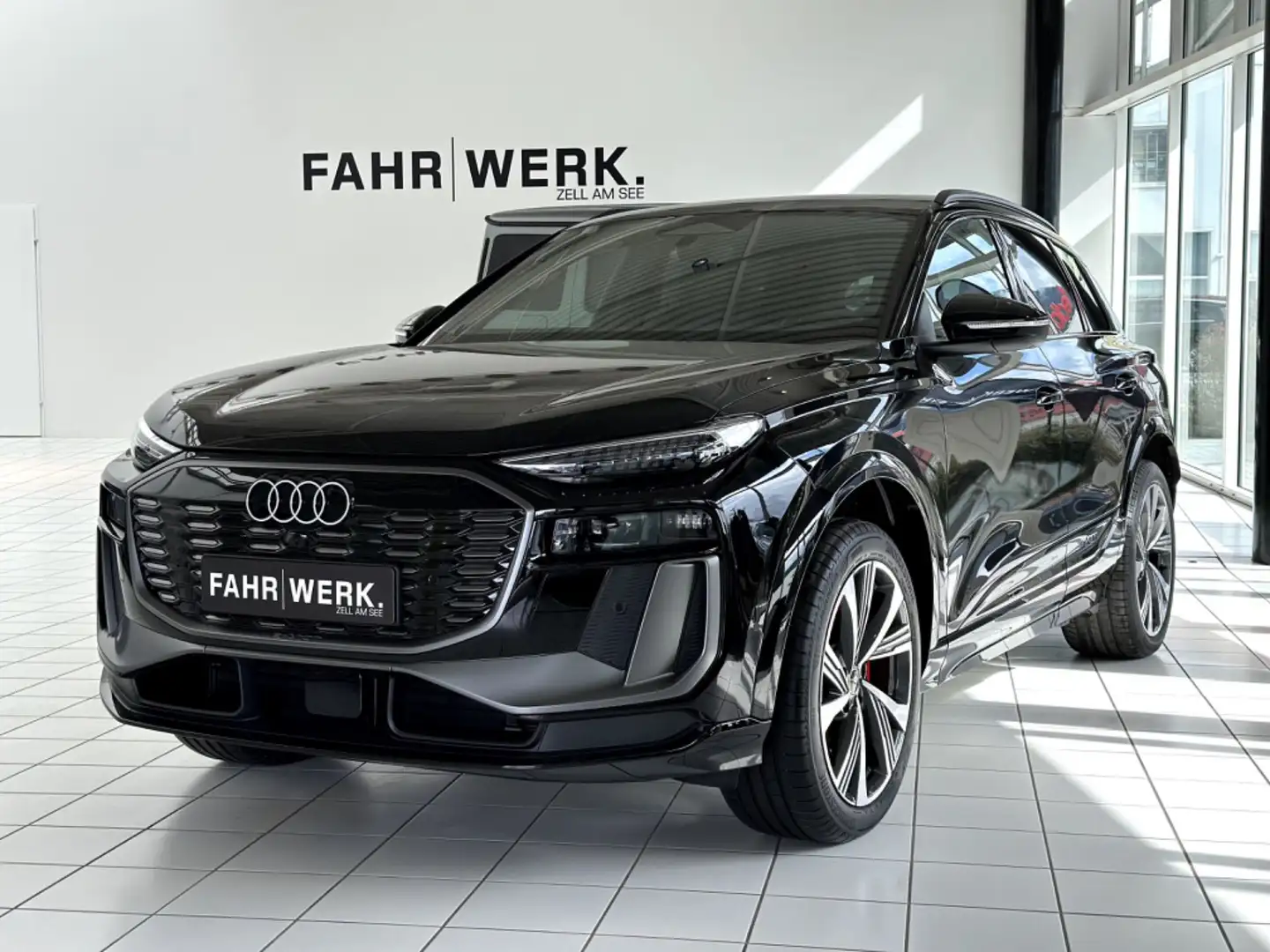 Audi Q6 e-tron e-tron quattro Business *S-Line* *Panoramadach* * Nero - 1