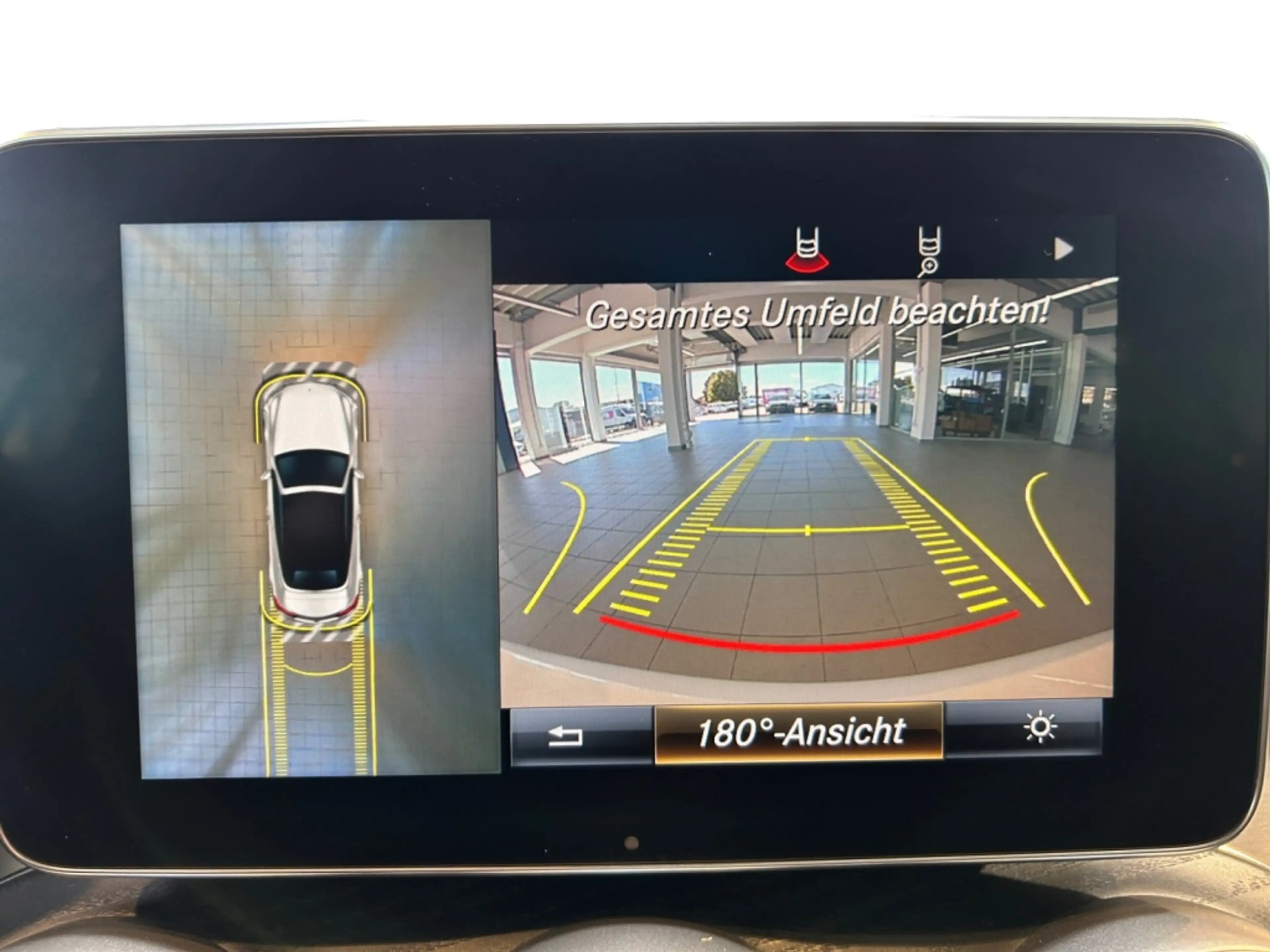 Mercedes-Benz C 200 Cabrio AMG AMG+Comand+AHK+360+Cam+LED+Navi — photo 15