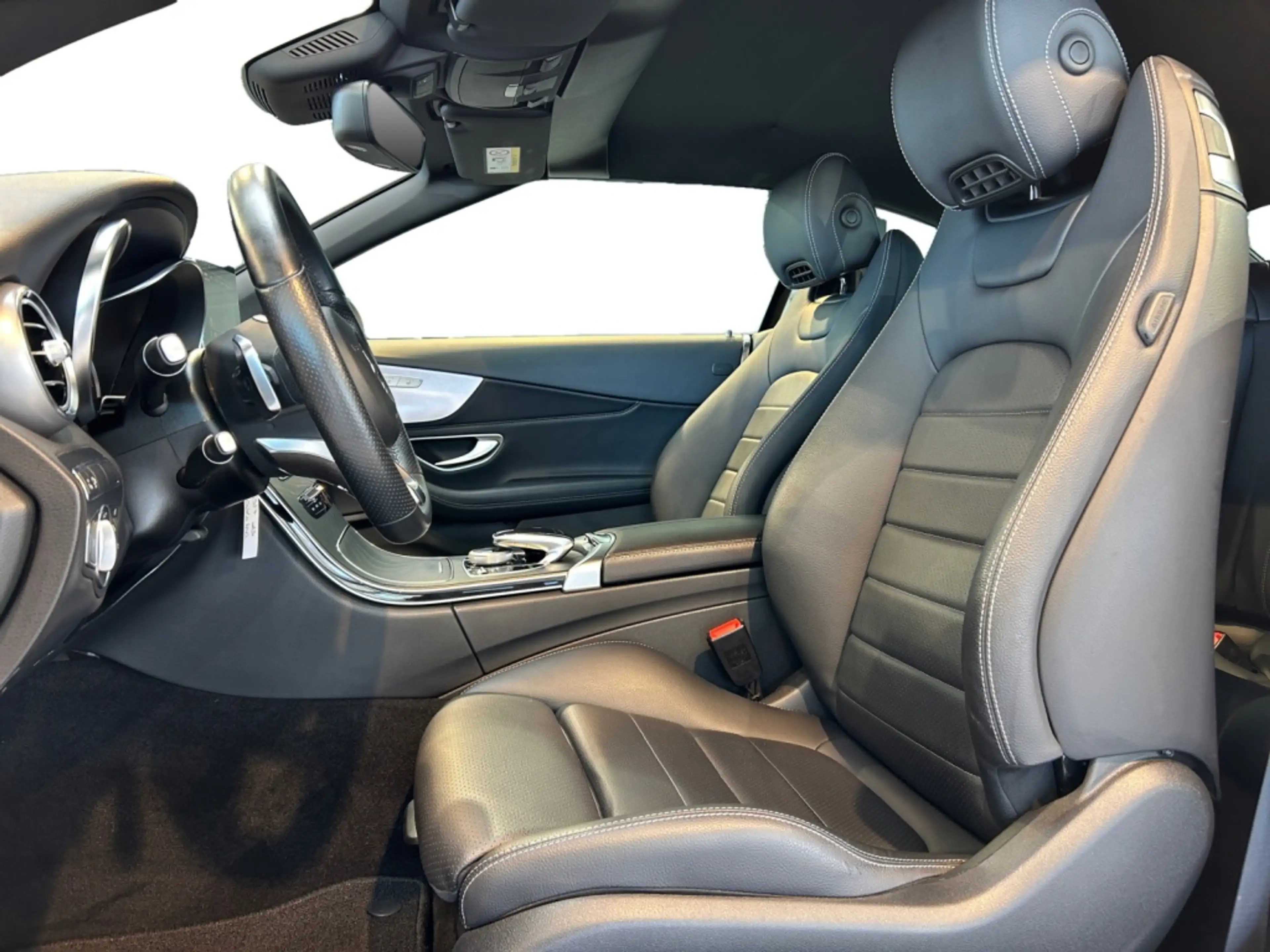 Mercedes-Benz C 200 Cabrio AMG AMG+Comand+AHK+360+Cam+LED+Navi — photo 8
