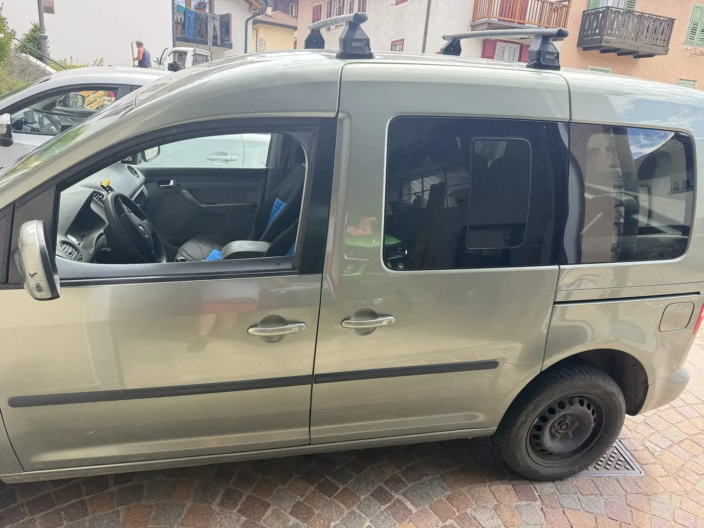 Volkswagen Caddy 4motion - 1