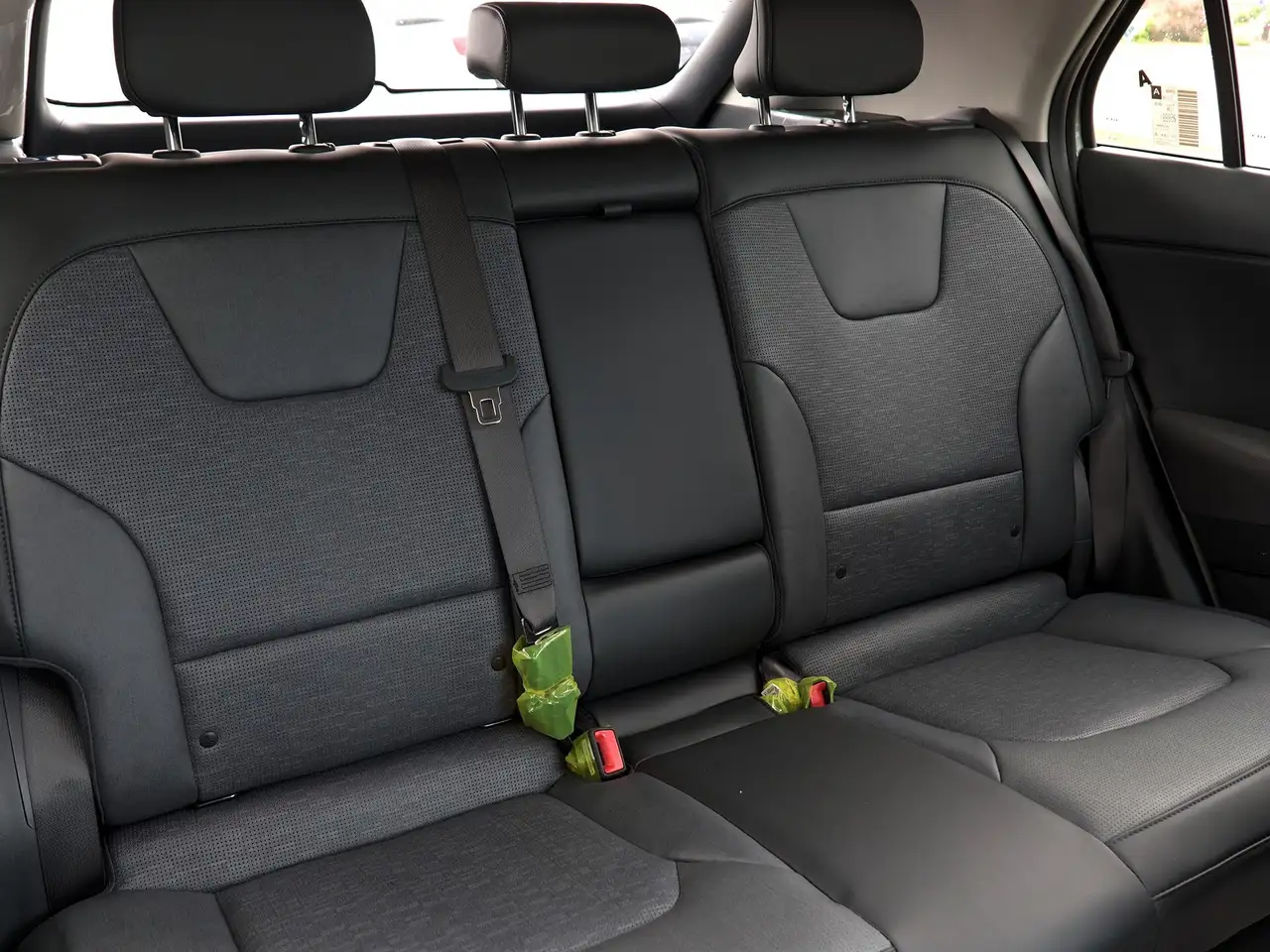 Kia Niro снимка Kia Niro