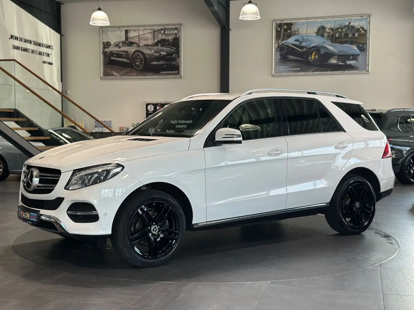 Mercedes-Benz GLE 350 d 4MATIC NAVI/AHK/20/H&K/LED/LEDER Weiß - 1