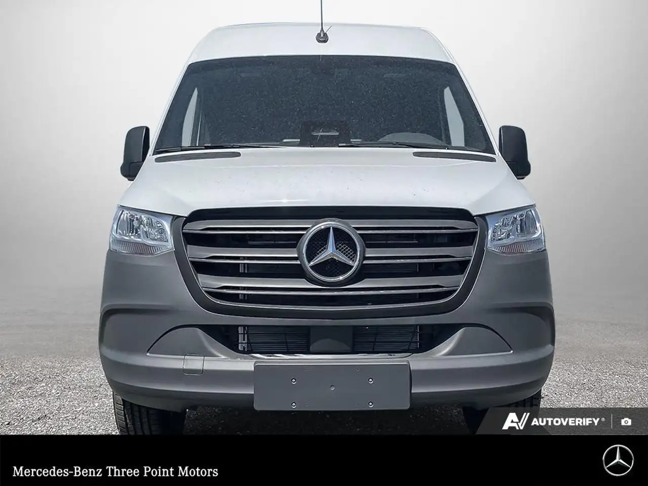 Mercedes-Benz Sprinter снимка Mercedes-Benz Sprinter