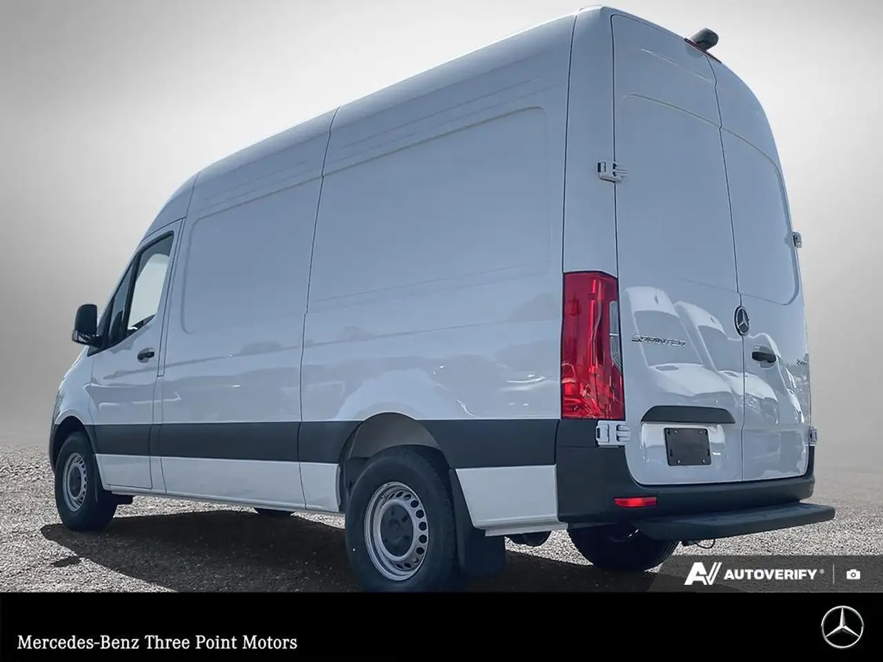 Mercedes-Benz Sprinter снимка Mercedes-Benz Sprinter