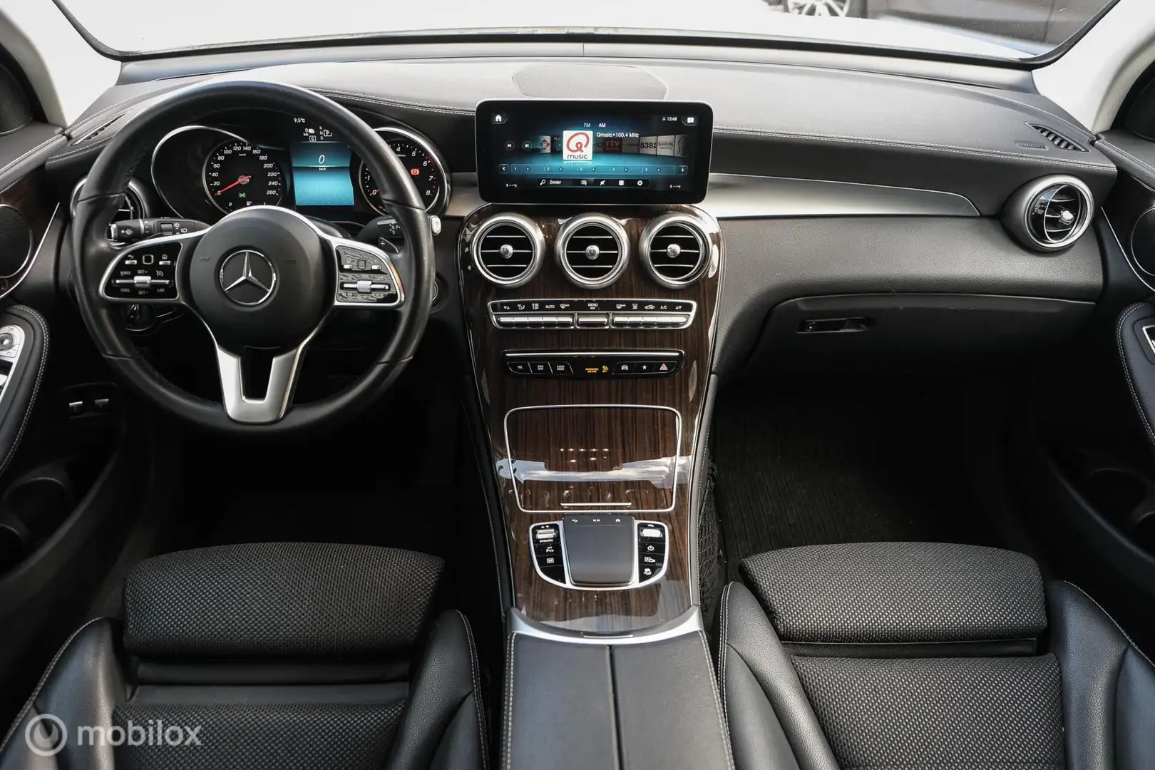 Mercedes-Benz GLC 300 300e 4MATIC Business Solution | Massage | Stoelver Wit - 2
