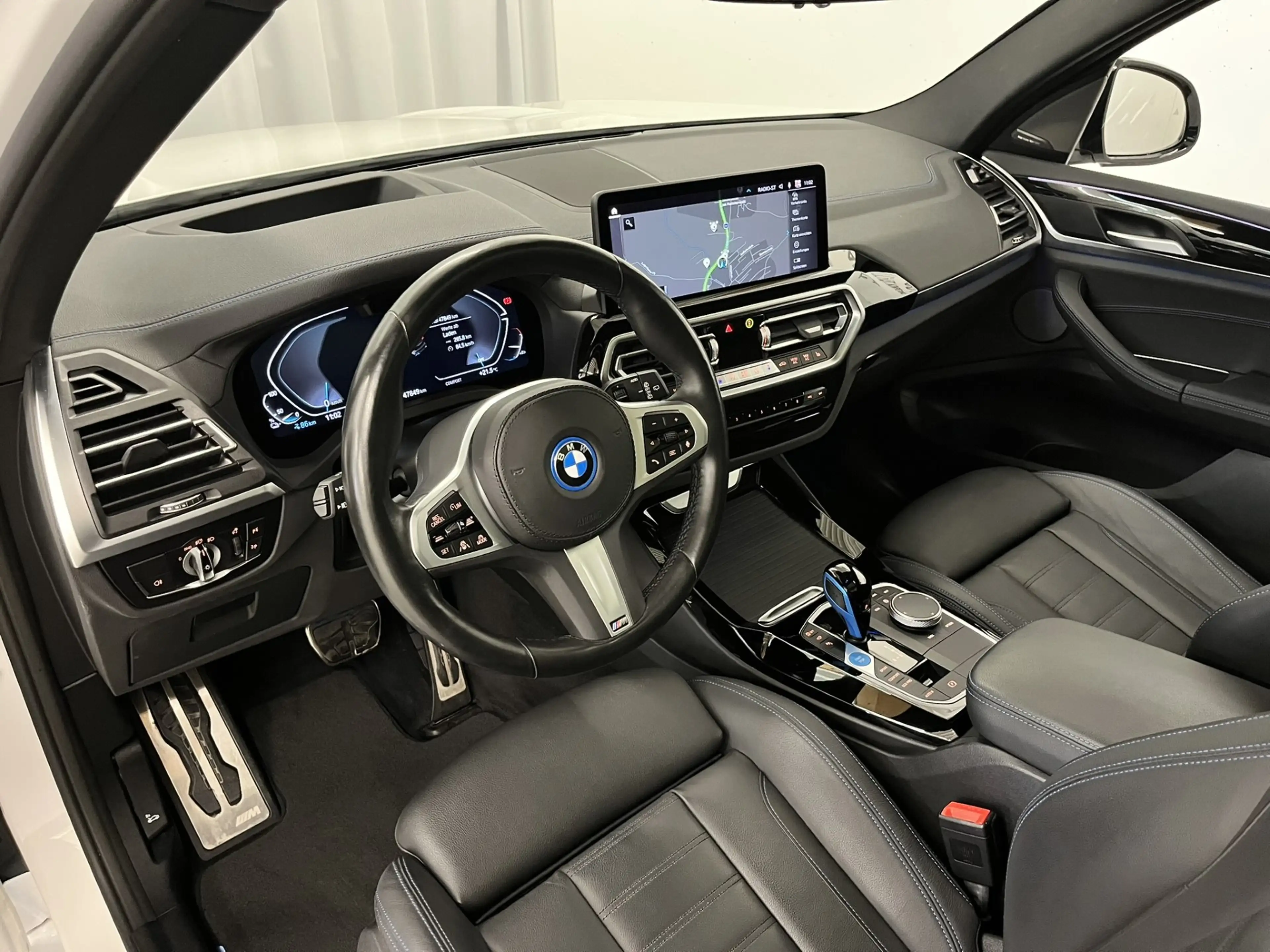 BMW iX3 *Impressive* — photo 7