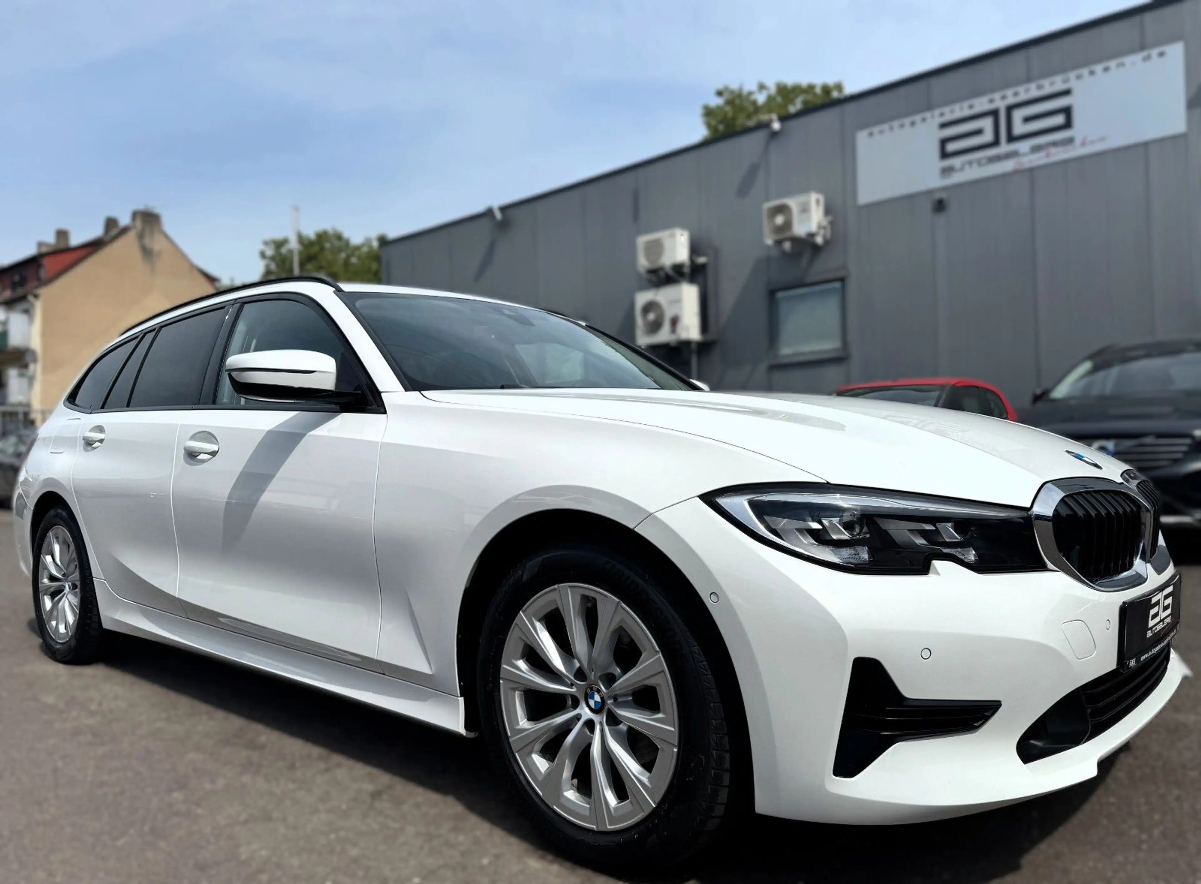 BMW 318 d Touring Auto *1.Hand/Virtual/Teilleder/AHK*