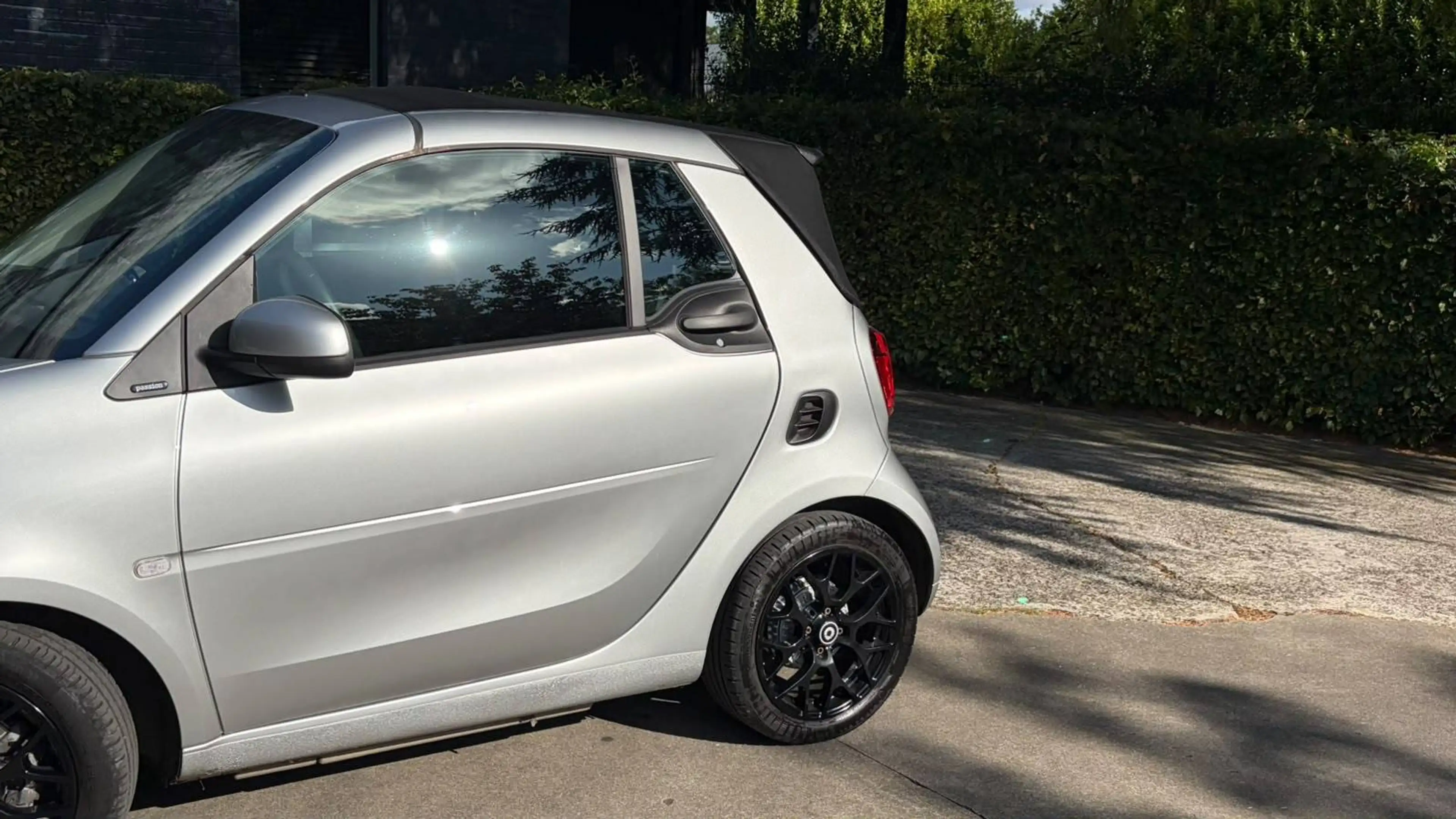 smart forTwo Fortwo Cabrio - Heated Seats - AC — photo 4