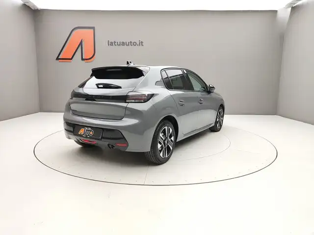 Peugeot 208 view 7
