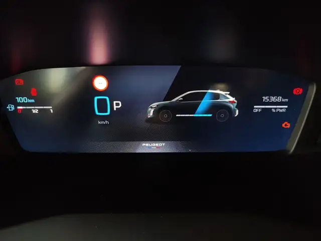 Peugeot 208 view 10