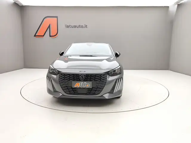 Peugeot 208 view 2