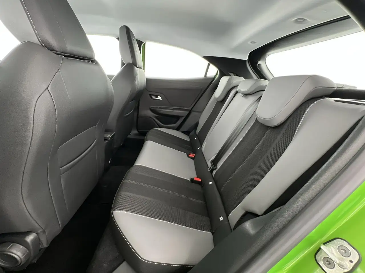 Opel Mokka e Elegance *KLIMA*RFK*PDCh*uvm 8